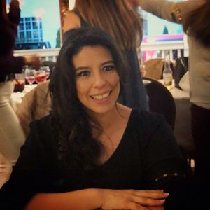 Meet your Posher, Ana